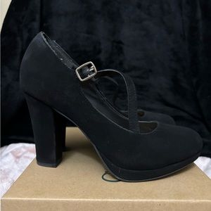 Black heels